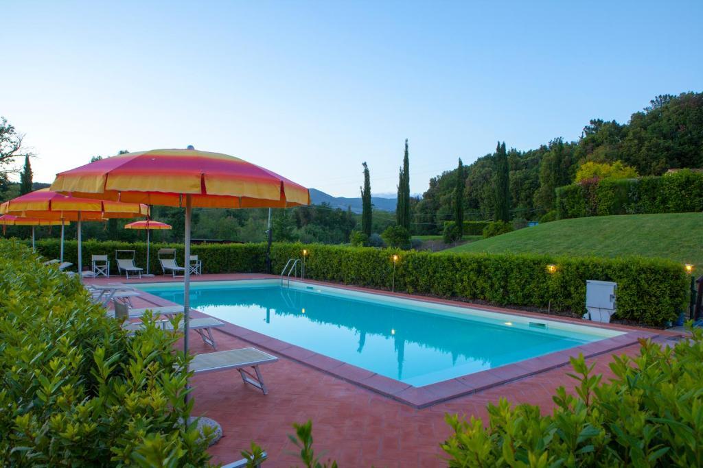 Casa Vacanze "Casale Al Pino" Riparbella Exterior photo